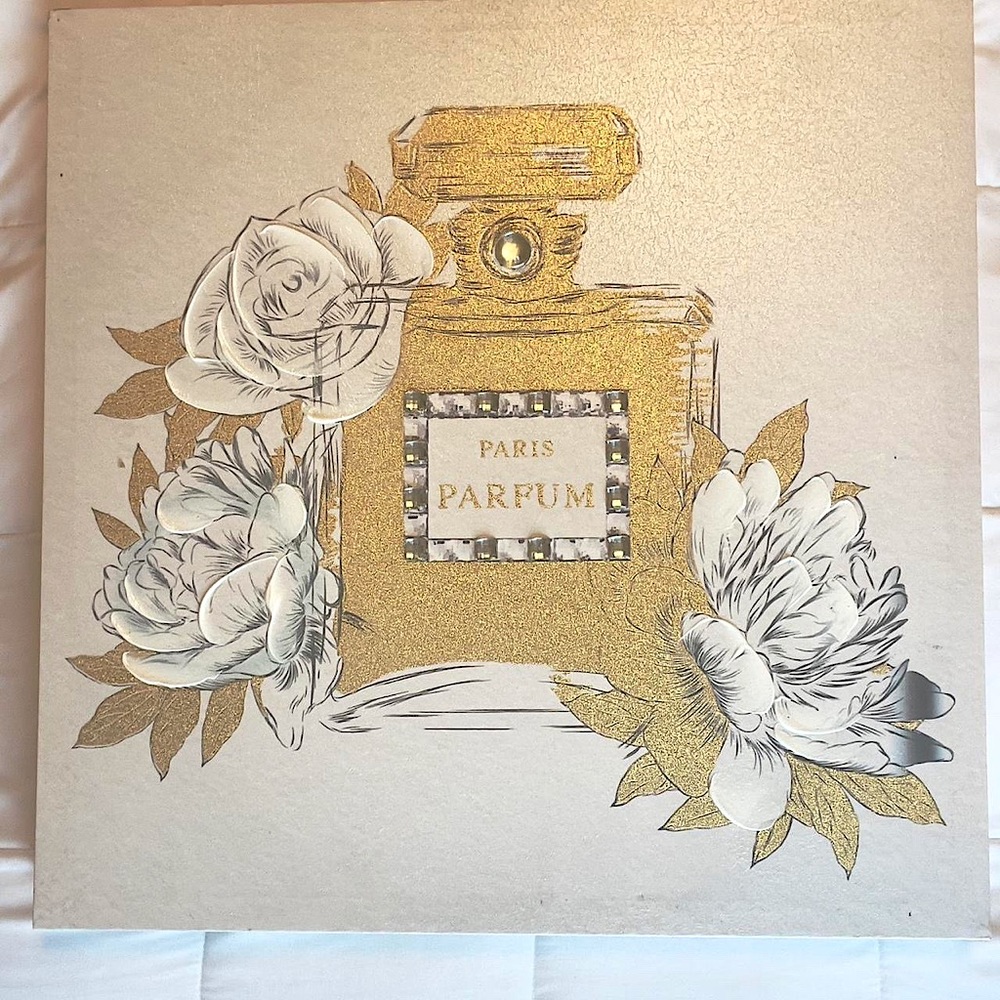 Paris Parfum portrait
